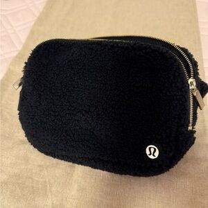 lululemon athletica Black Sherpa Travel Cosmetic Pouch with Gold Zippers